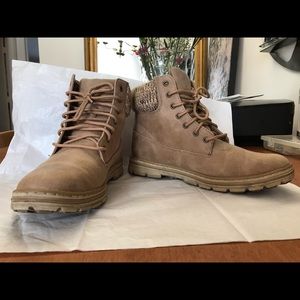 Cliff Womens Hiking Boots